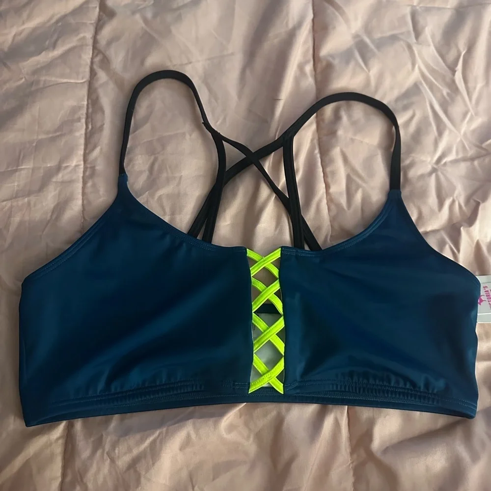 Victoria’s Secret bathing suit top - Picture 1 of 3
